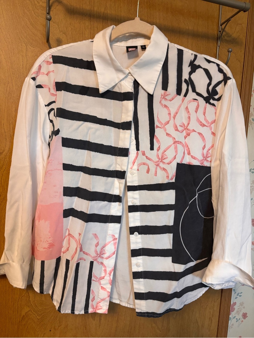 Casual Abstract Stripe Button-Down Shirt - White & Pink